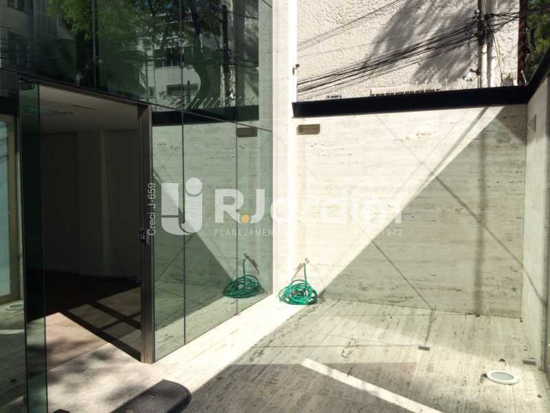 Prédio Inteiro para alugar, 370m² - Foto 1