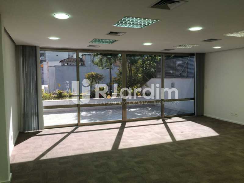 Prédio Inteiro para alugar, 370m² - Foto 14