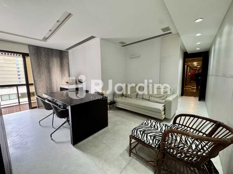 Apartamento à venda e aluguel com 2 quartos, 82m² - Foto 3