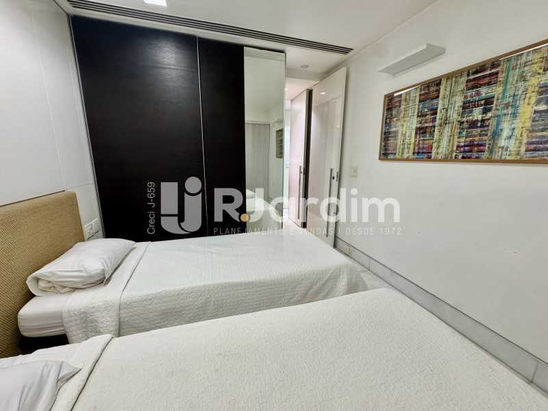 Apartamento à venda e aluguel com 2 quartos, 82m² - Foto 24