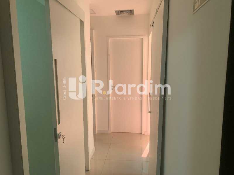 Conjunto Comercial-Sala para alugar com 6 quartos, 220m² - Foto 8