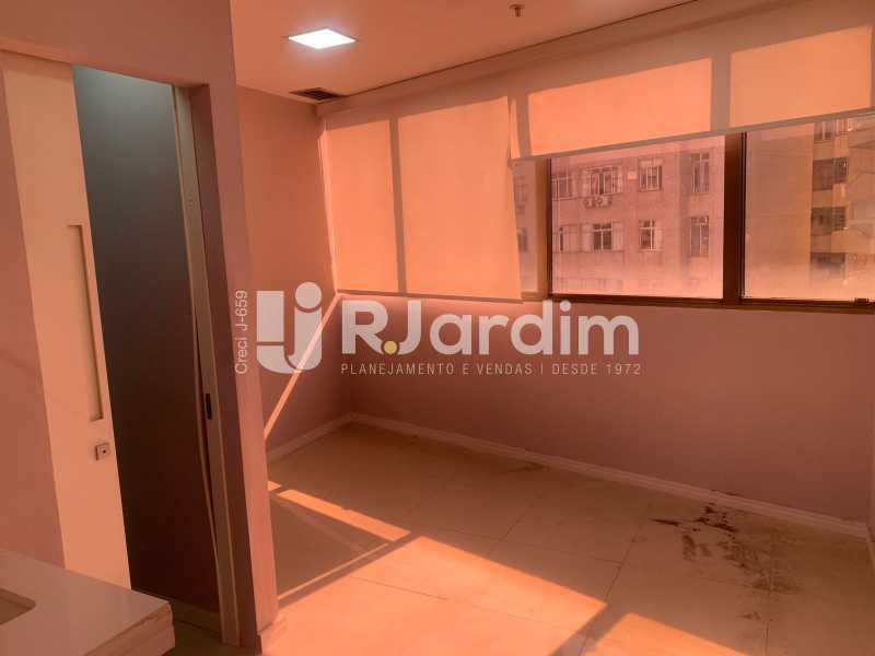 Conjunto Comercial-Sala para alugar com 6 quartos, 220m² - Foto 16