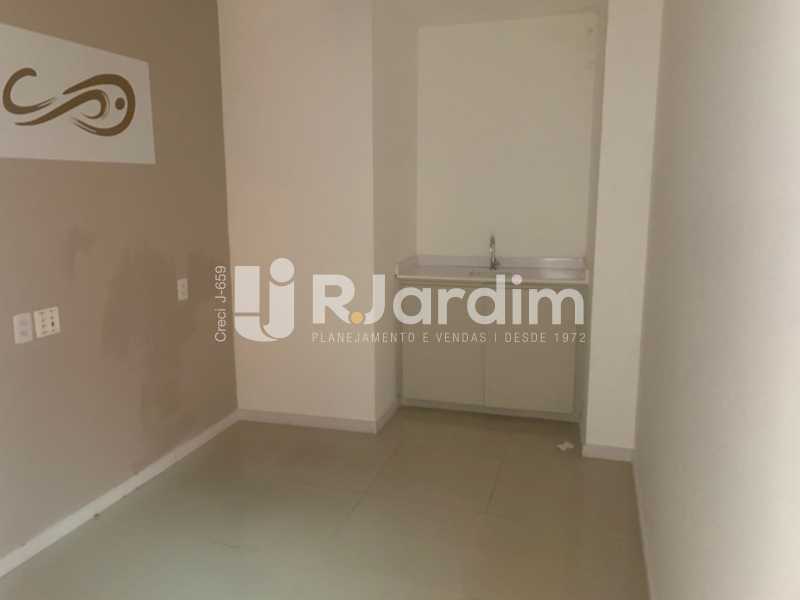 Conjunto Comercial-Sala para alugar com 6 quartos, 220m² - Foto 26