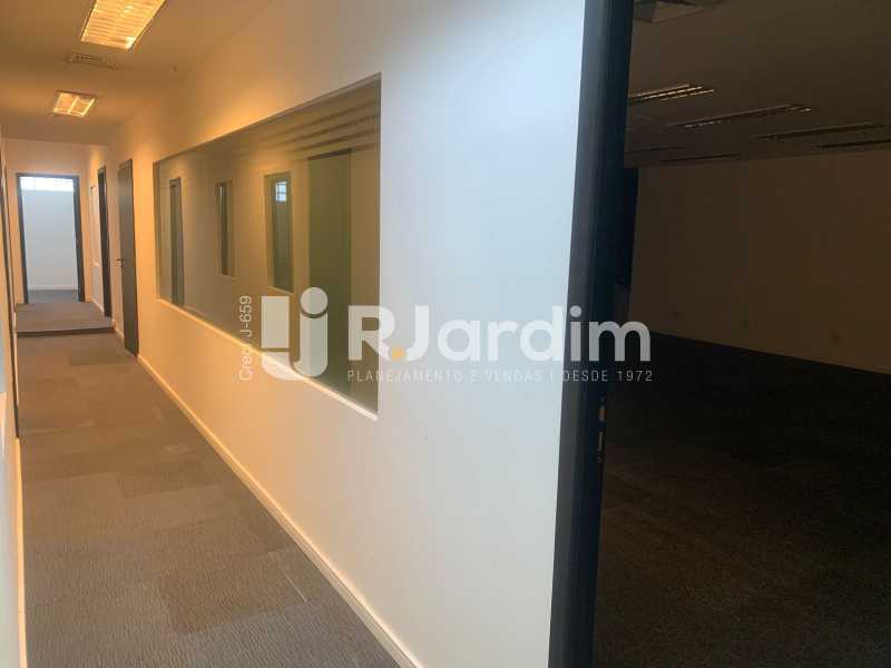 Conjunto Comercial-Sala para alugar com 6 quartos, 220m² - Foto 29