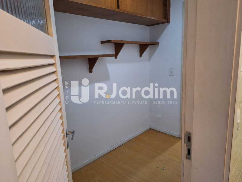 Apartamento à venda com 2 quartos, 100m² - Foto 15