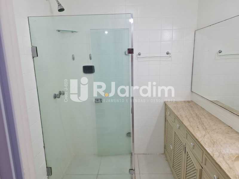 Apartamento à venda com 2 quartos, 100m² - Foto 11