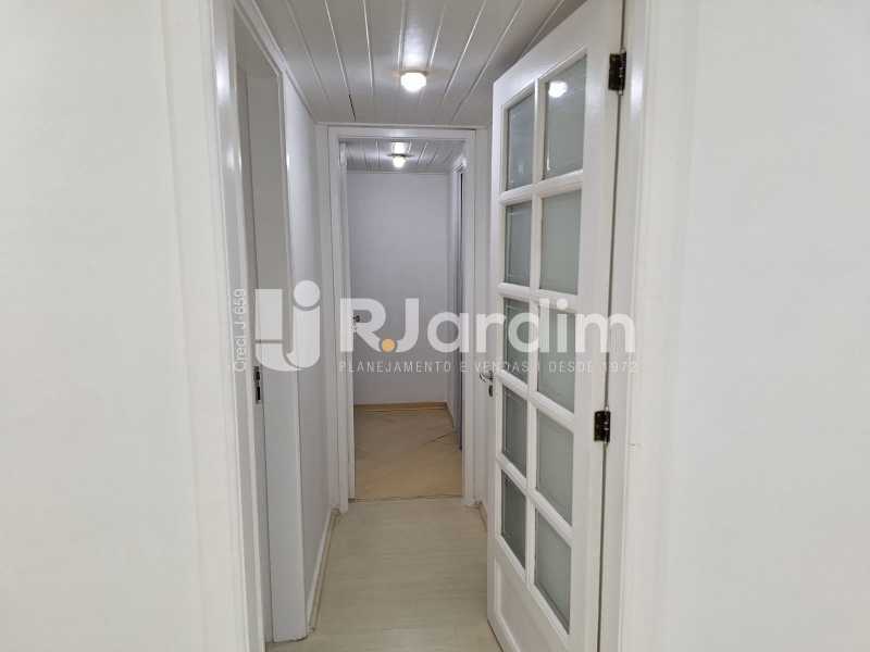 Apartamento à venda com 2 quartos, 100m² - Foto 4