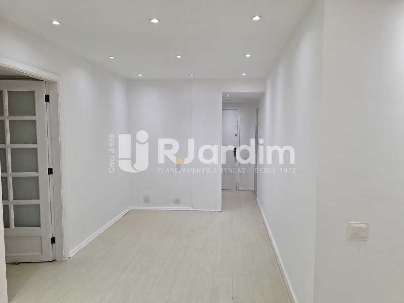 Apartamento à venda com 2 quartos, 100m² - Foto 5