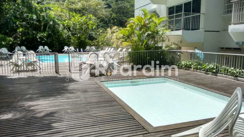 Apartamento à venda com 2 quartos, 100m² - Foto 16
