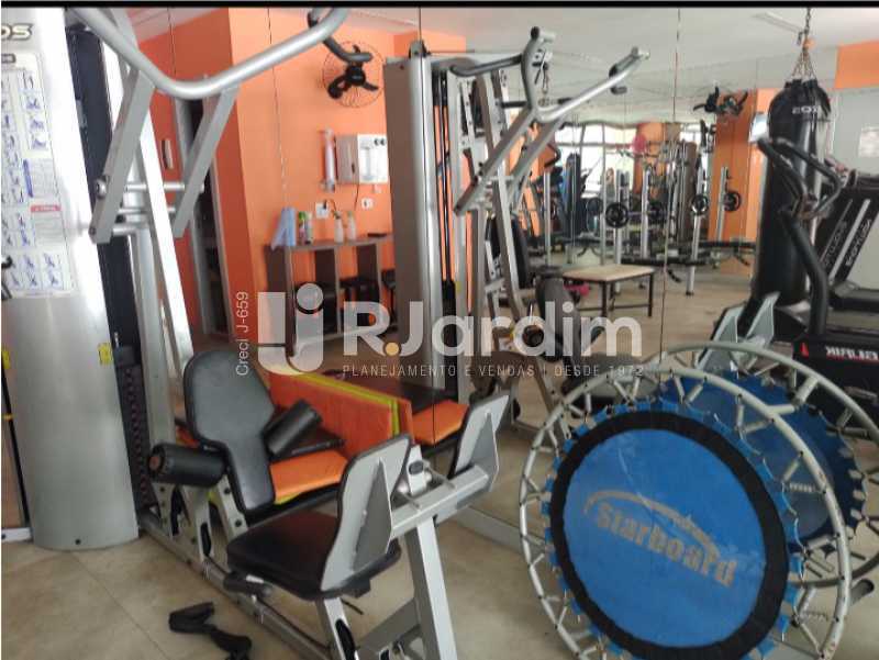 Apartamento à venda com 2 quartos, 100m² - Foto 20