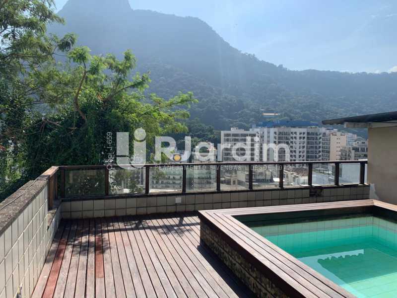 Casa para alugar com 5 quartos, 563m² - Foto 3