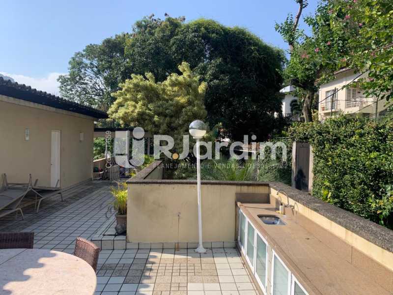 Casa para alugar com 5 quartos, 563m² - Foto 4