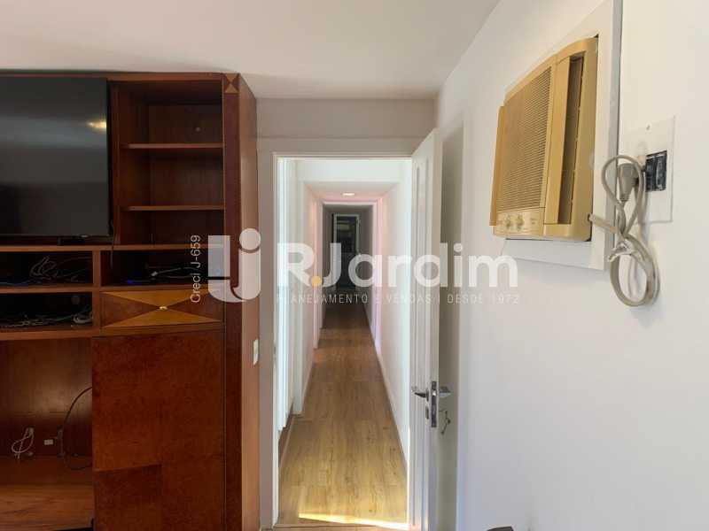 Casa para alugar com 5 quartos, 563m² - Foto 24