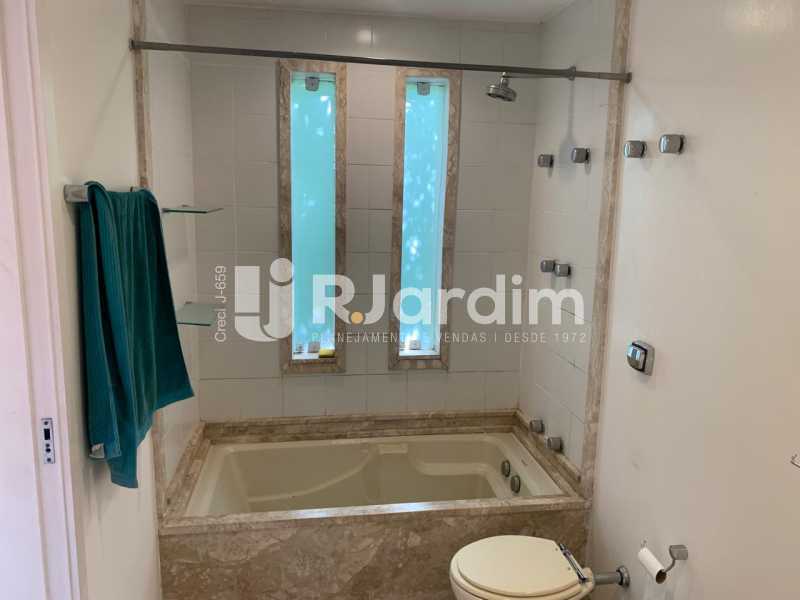 Casa para alugar com 5 quartos, 563m² - Foto 25