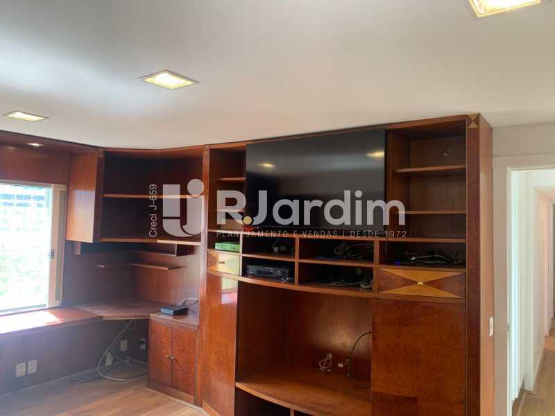 Casa para alugar com 5 quartos, 563m² - Foto 27