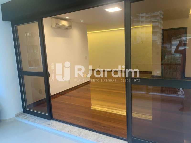 Apartamento à venda com 3 quartos, 150m² - Foto 10