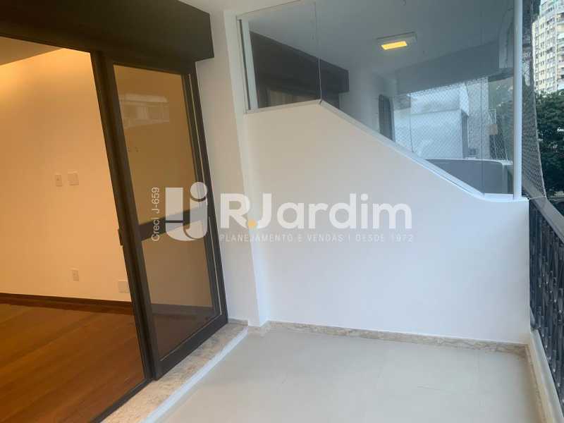Apartamento à venda com 3 quartos, 150m² - Foto 13