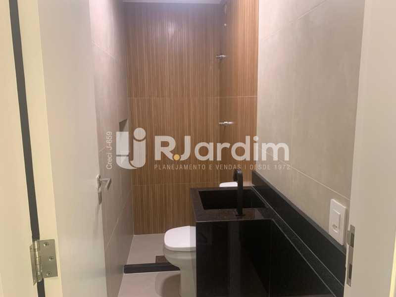 Apartamento à venda com 3 quartos, 150m² - Foto 19