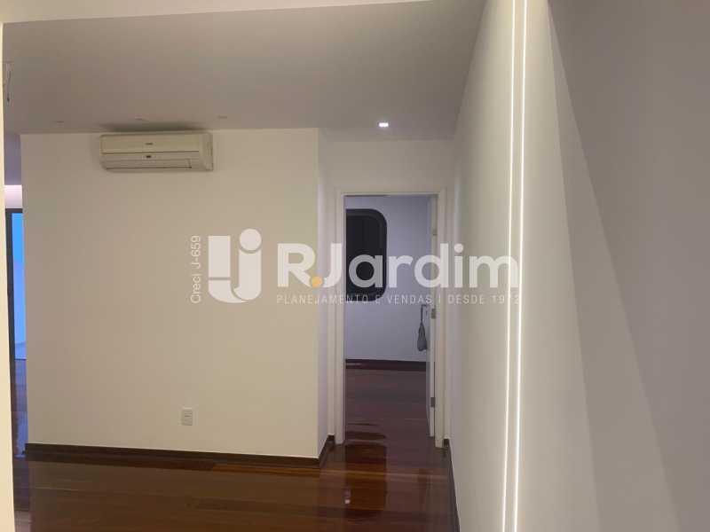 Apartamento à venda com 3 quartos, 150m² - Foto 26