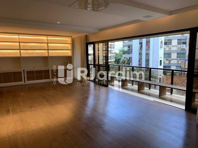 Apartamento à venda com 4 quartos, 304m² - Foto 4