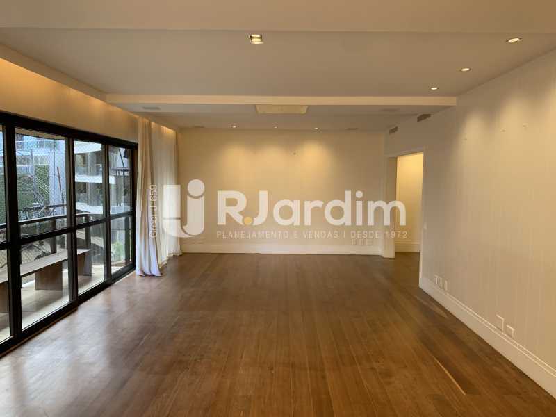 Apartamento à venda com 4 quartos, 304m² - Foto 5