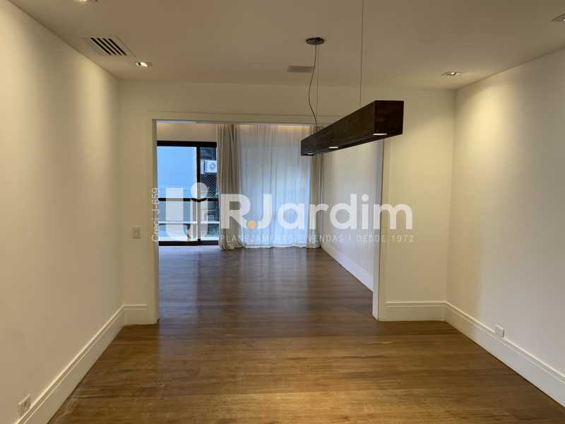 Apartamento à venda com 4 quartos, 304m² - Foto 6