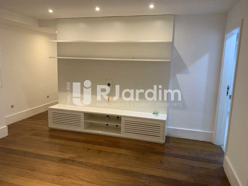 Apartamento à venda com 4 quartos, 304m² - Foto 7