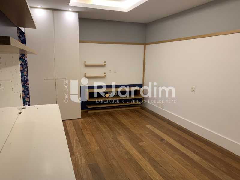 Apartamento à venda com 4 quartos, 304m² - Foto 10
