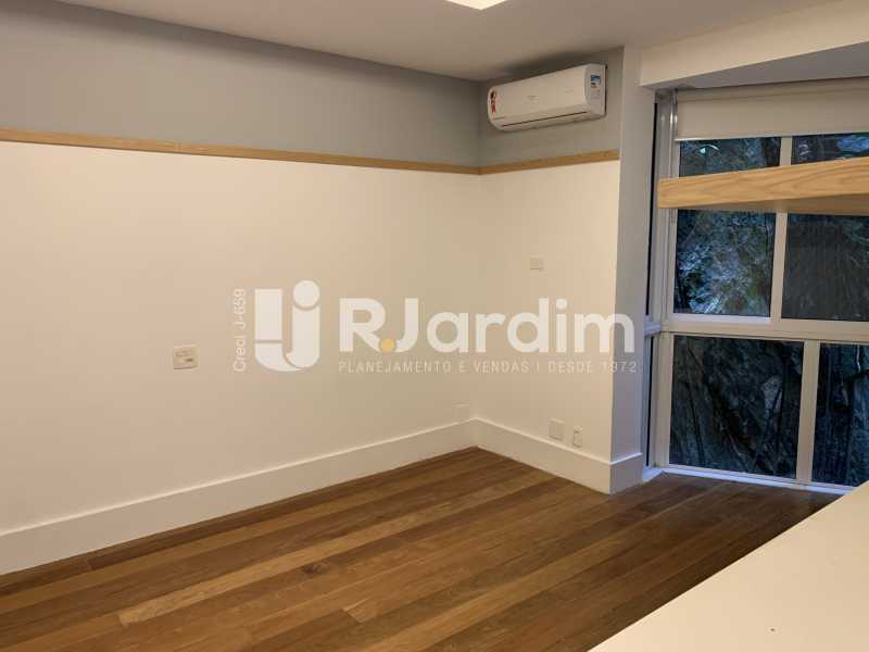 Apartamento à venda com 4 quartos, 304m² - Foto 11