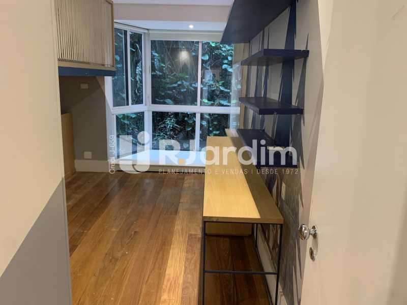 Apartamento à venda com 4 quartos, 304m² - Foto 17