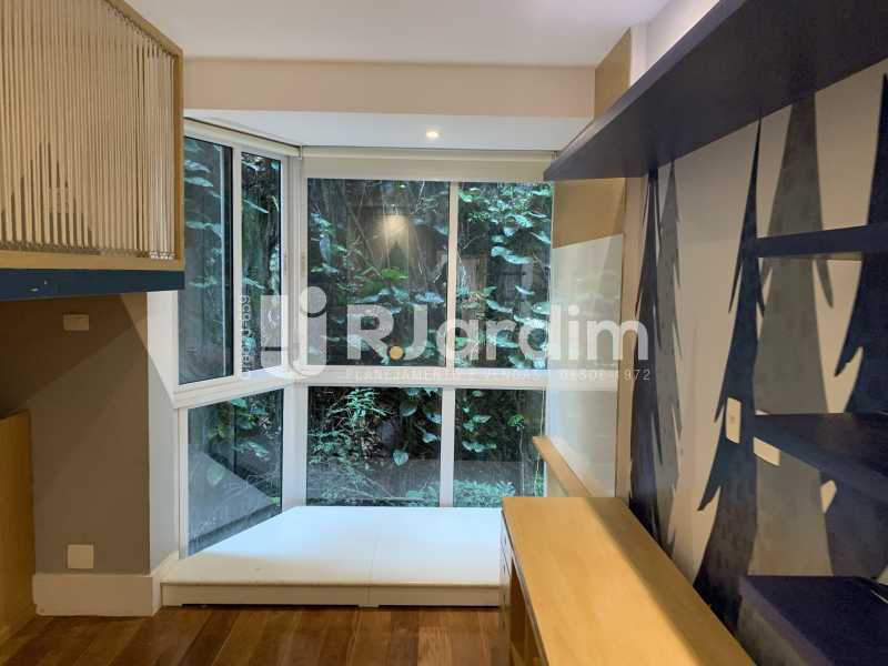 Apartamento à venda com 4 quartos, 304m² - Foto 19