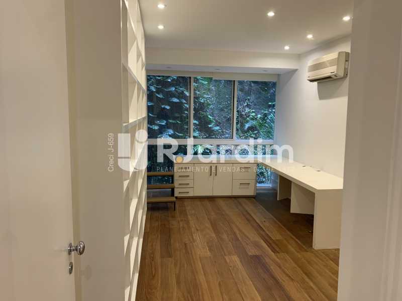 Apartamento à venda com 4 quartos, 304m² - Foto 20
