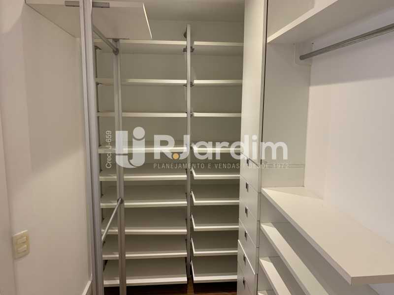 Apartamento à venda com 4 quartos, 304m² - Foto 23
