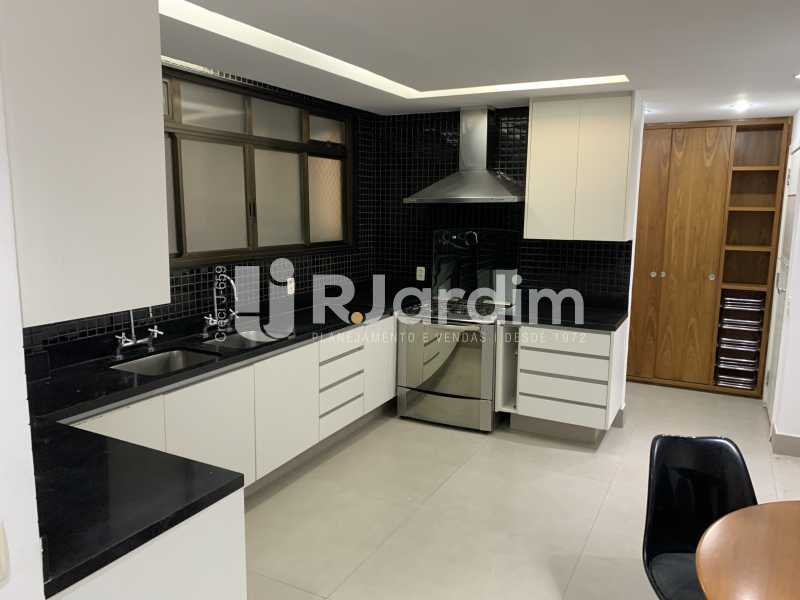 Apartamento à venda com 4 quartos, 304m² - Foto 27