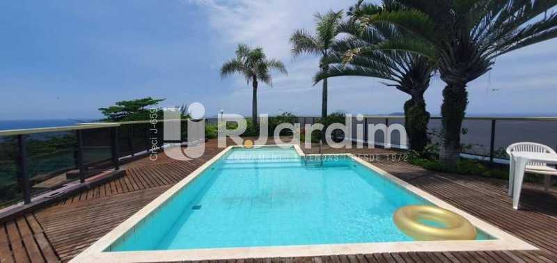 Cobertura para alugar com 4 quartos, 850m² - Foto 1
