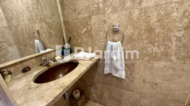 Apartamento à venda com 4 quartos, 167m² - Foto 24