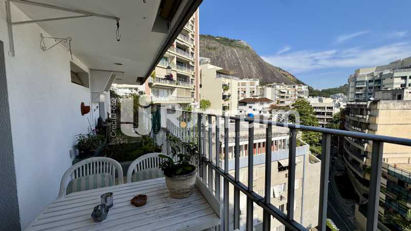 Apartamento à venda com 4 quartos, 167m² - Foto 11
