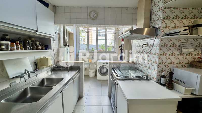 Apartamento à venda com 4 quartos, 167m² - Foto 20