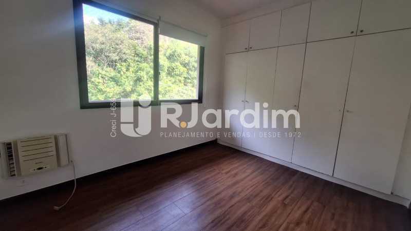 Apartamento à venda com 3 quartos, 135m² - Foto 15