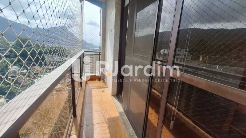 Apartamento à venda com 3 quartos, 135m² - Foto 19
