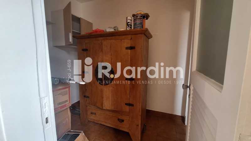 Apartamento à venda com 3 quartos, 135m² - Foto 28