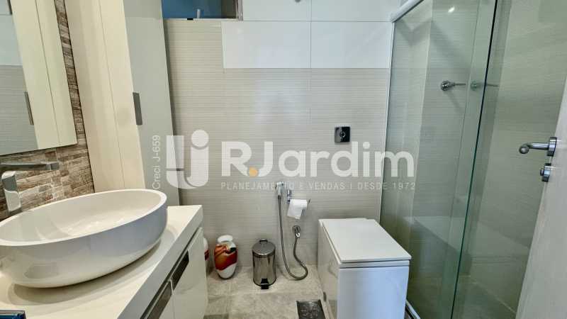 Apartamento à venda com 2 quartos, 100m² - Foto 8