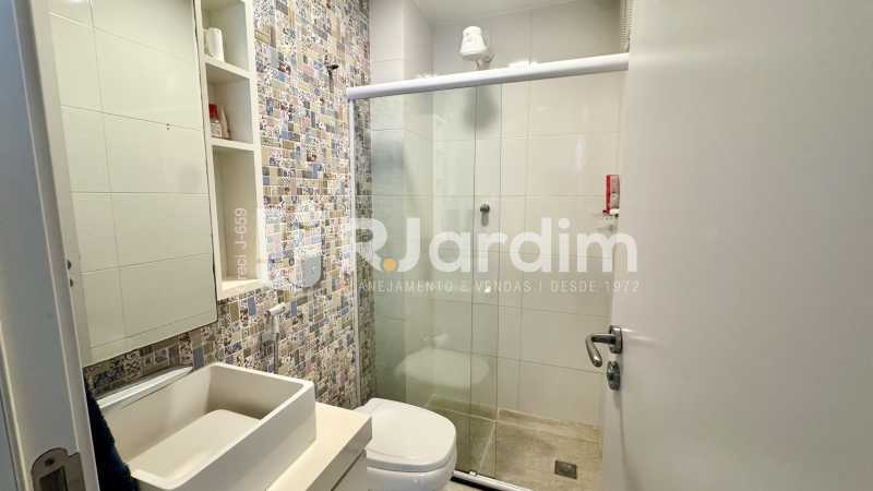 Apartamento à venda com 2 quartos, 100m² - Foto 15