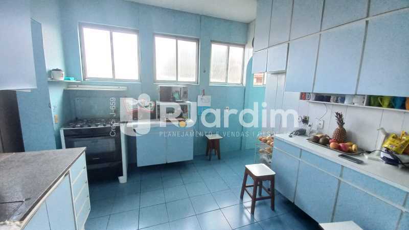 Apartamento à venda com 4 quartos, 197m² - Foto 26