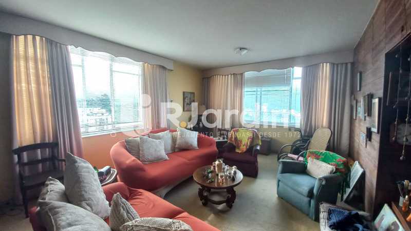 Apartamento à venda com 4 quartos, 197m² - Foto 5