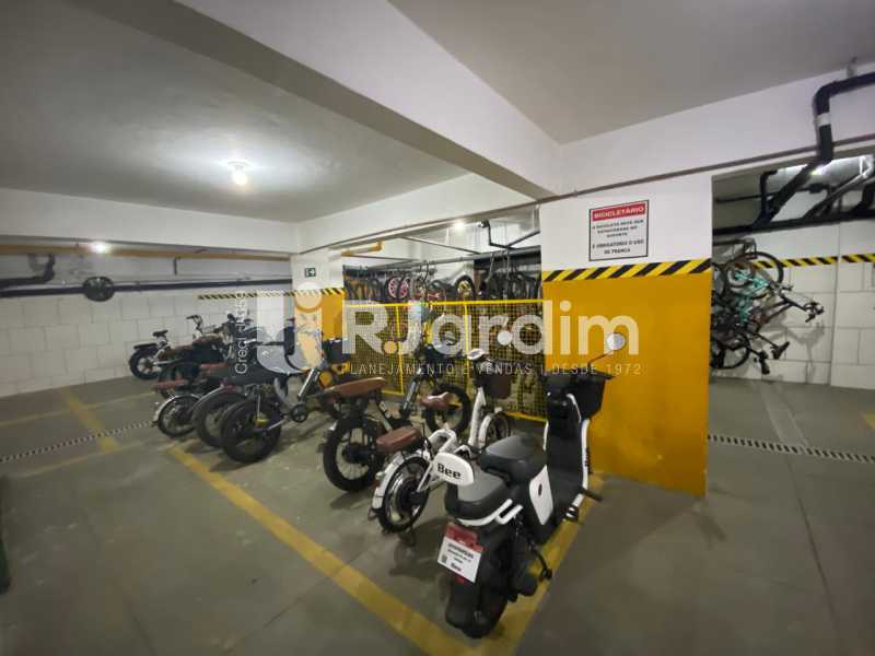 Apartamento à venda com 3 quartos, 85m² - Foto 21