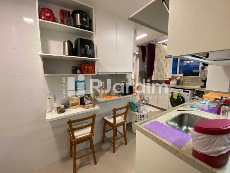 Apartamento à venda com 3 quartos, 85m² - Foto 7