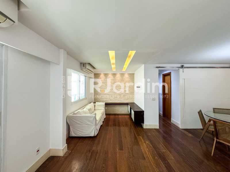Cobertura à venda com 3 quartos, 180m² - Foto 1