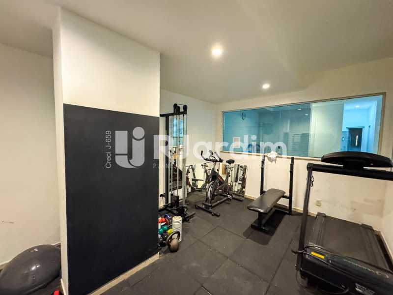 Cobertura à venda com 3 quartos, 180m² - Foto 28