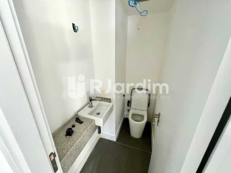 Apartamento à venda com 4 quartos, 236m² - Foto 7